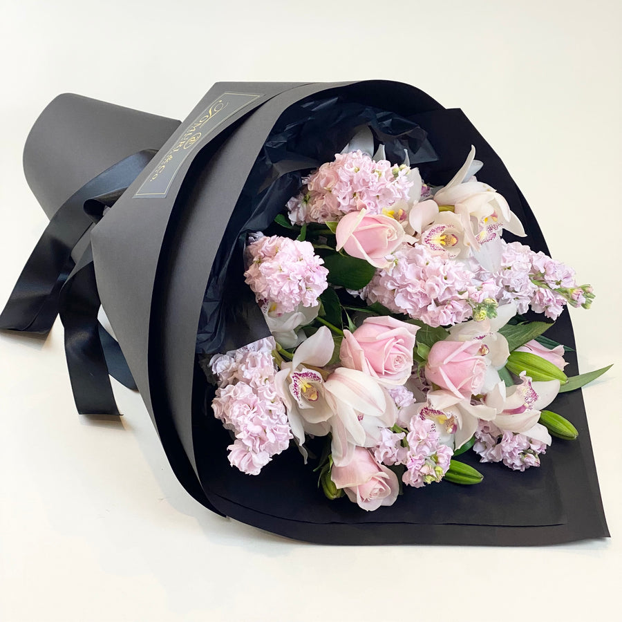 Candy Avalanche - Tomuri & Co. Floral Designs