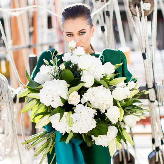 White Avalanche - Tomuri & Co. Floral Designs