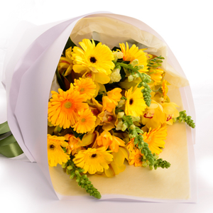 Buttercup Bouquet - Tomuri & Co. Floral Designs